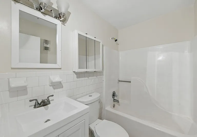 711 Easy St #2 — Photo 9