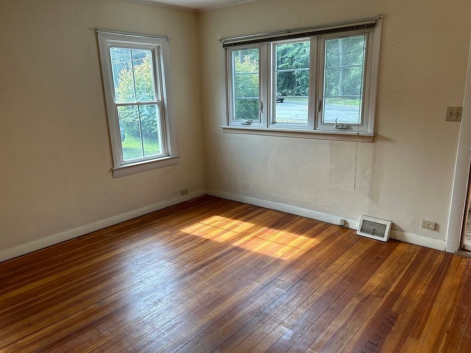 73 Glendale St, Easthampton, MA 01027 MLS 73152141 Zillow