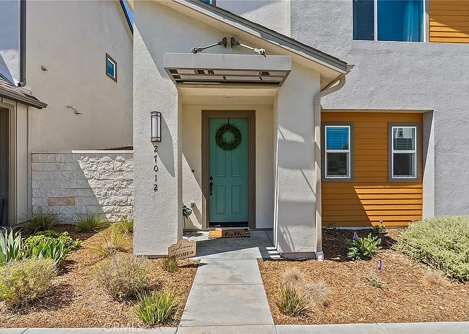 27012 Trail View Ln