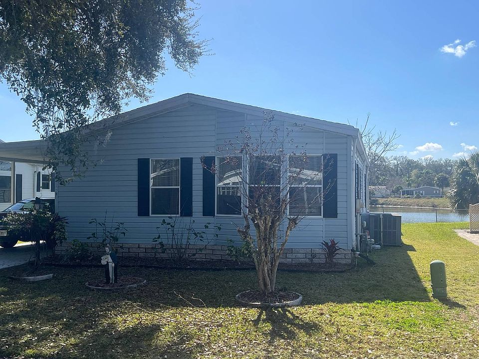 1st image of 128 Landing Dr #101
