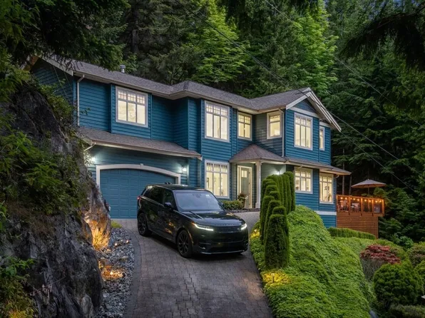 5780 Cranley Dr, West Vancouver, BC V7W 1S8