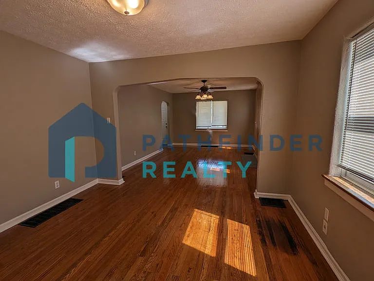 3823 Addison Ave — Photo 5
