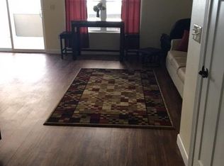 410 N Division St APT D, Sumner, IA 50674