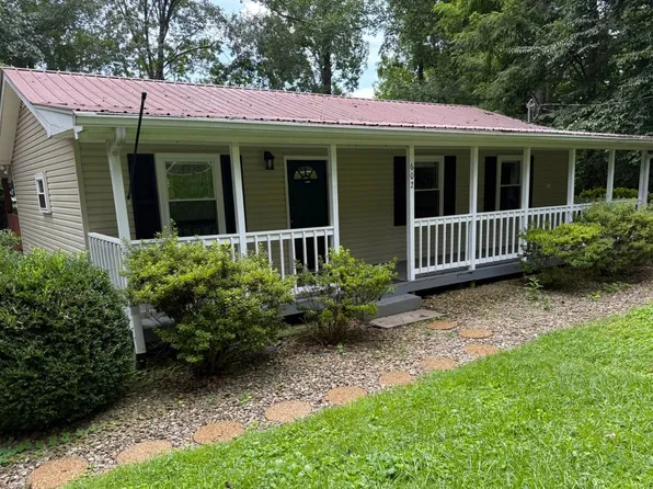 602 Price St, Livingston, TN 38570