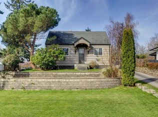 3046 Birchwood Ct, Bellingham, WA 98225