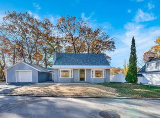 112 Riverdale Ave, Manchester, NH 03103