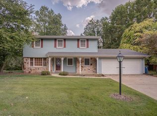 4 Trailridge Ln, Glen Carbon, IL 62034
