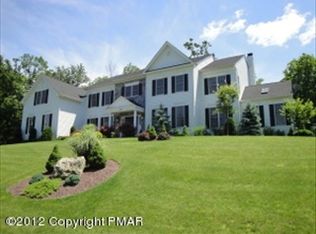 1536 Golf Rules Ct, East Stroudsburg, PA 18302