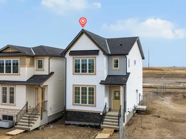 21 N Hotchkiss Gdns SE, Calgary, AB T3S 0T7