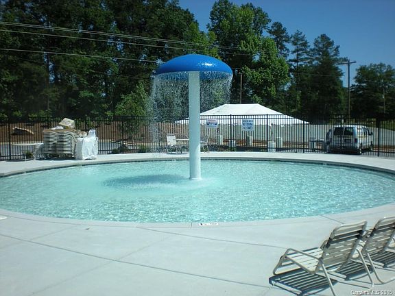 2nd image of 1831 Eastway Dr Lot 290