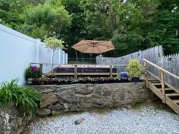 454 Undercliff Avenue image 14 of 16