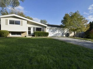 2N281 Diane Ave, Glen Ellyn, IL 60137