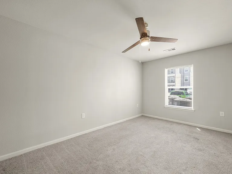 Agave East Apartments — Photo 13