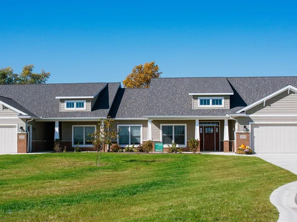 3213 W Bartlett Dr, New Haven, IN 46774