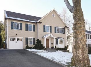 29 Wynmor Rd, Scarsdale, NY 10583