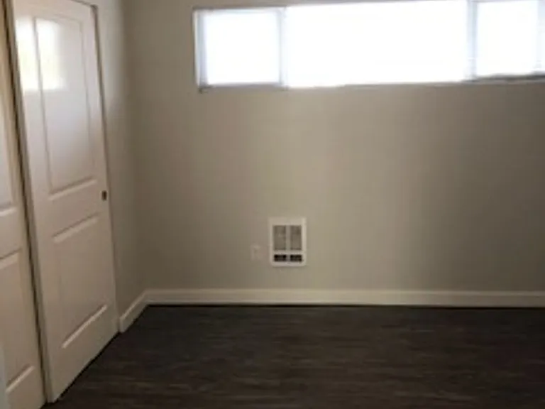 Parkside Apartments — Photo 9
