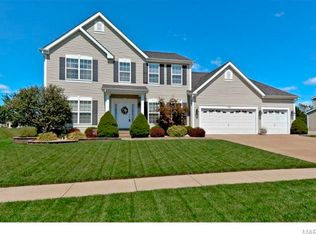 1033 Spruce Forest Dr, Lake Saint Louis, MO 63367