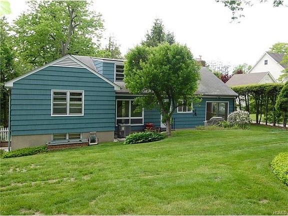 Quiet and peaceful backyard.