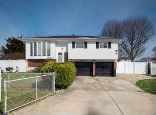 23 Frank Street, Brentwood, NY 11717