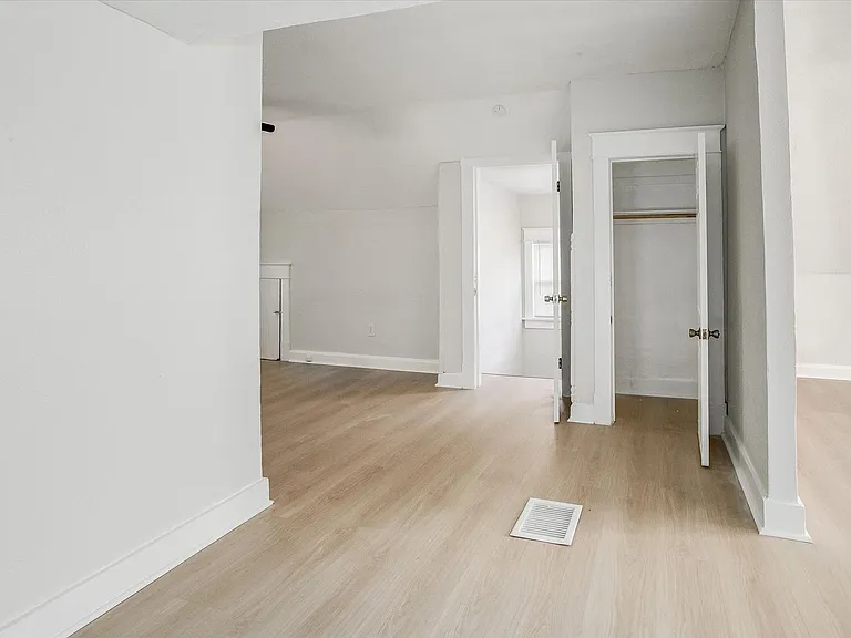 3408 Bellefontaine Ave — Photo 29