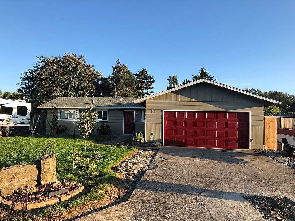 2nd image of 2051 Bel Air Ct