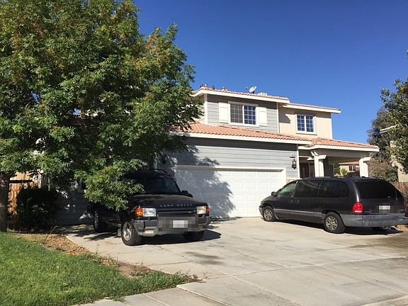 3rd image of 14920 Leaf Ln