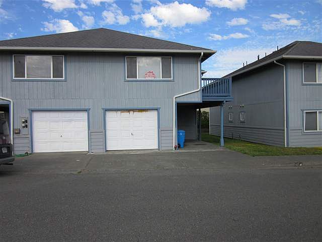1st image of 318 3rd St Unit A-b