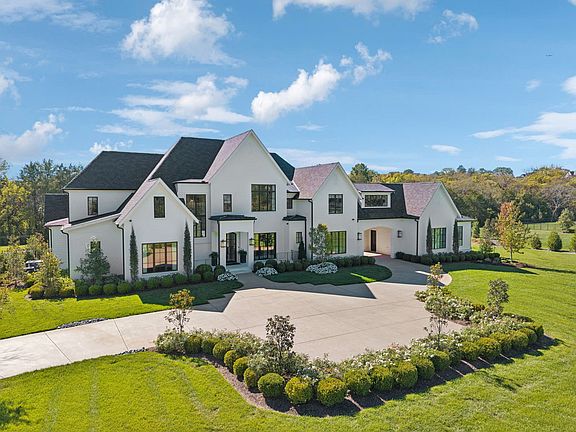 3rd image of 1545 Sunset Rd