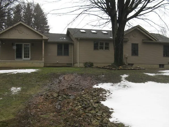 10035 Lake Pleasant Rd, Waterford, PA 16441