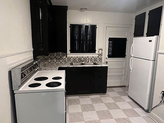 4th image of 415 S Jackson Ave