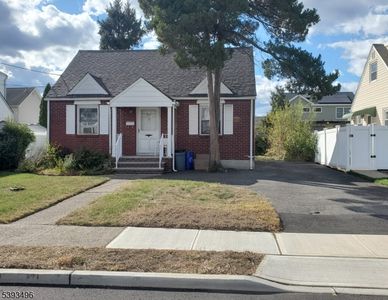 595 Elm Ave, Saddle Brook, NJ, 07663