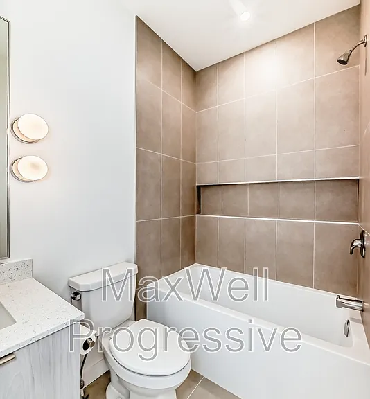 6415 93rd St NW #MAIN — Photo 34