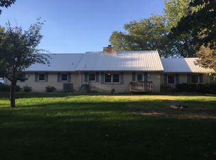 1516 W North Shore Dr, Mahomet, IL