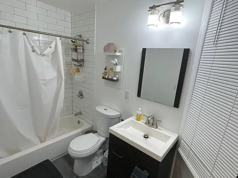 137 De Kalb Ave #1 — Photo 12