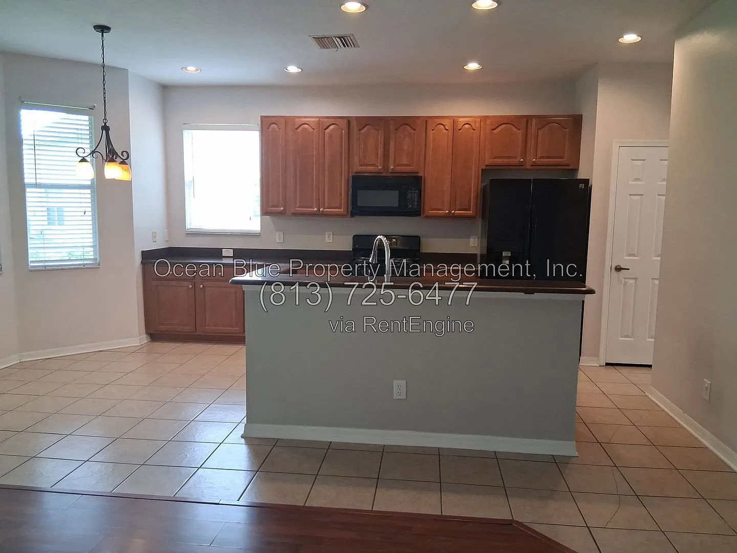 4 bed, 3.0 bath, 2554 sqft, $2,700 — Photo 4