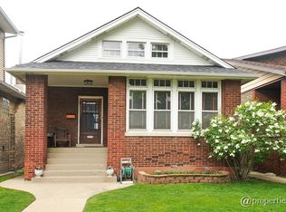 2516 W Berteau Ave, Chicago, IL 60618