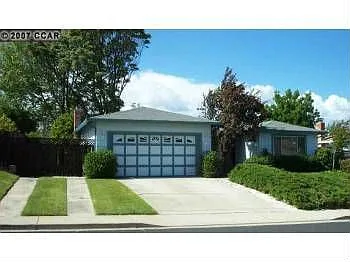 1347 Springhill Dr photo 1