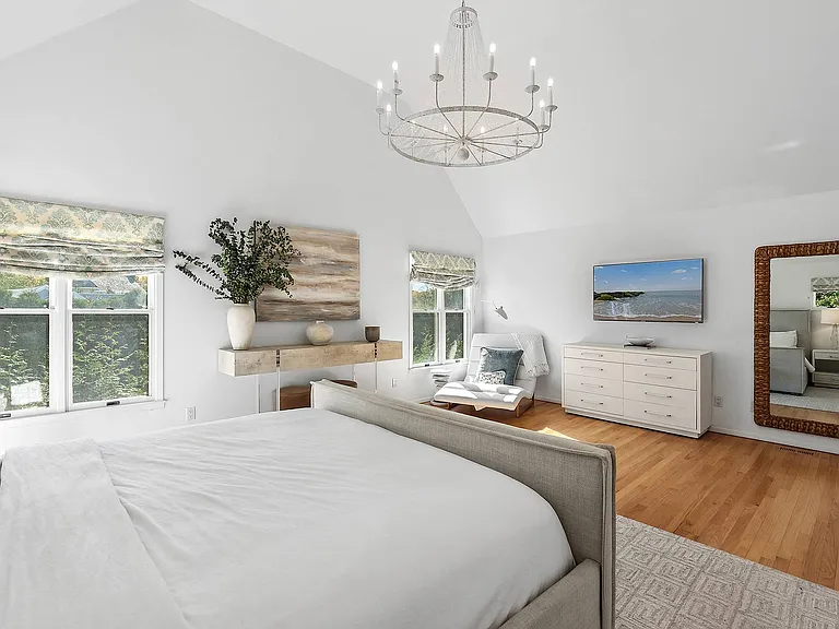59 N Captains Neck Ln — Photo 12