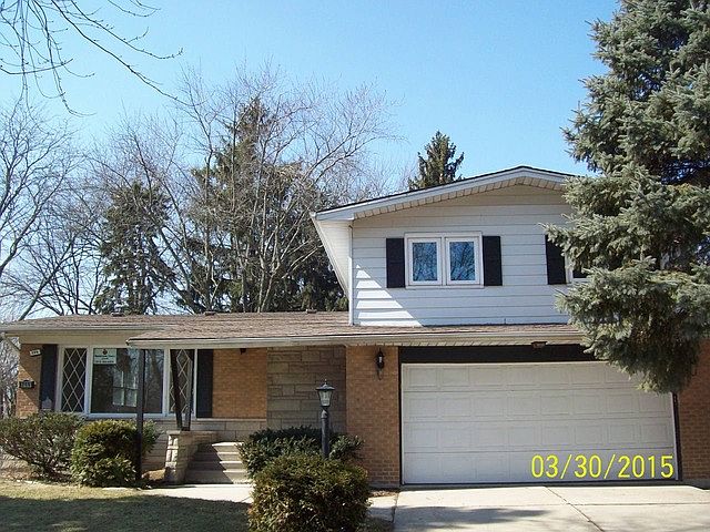 1st image of 206 N Rainbow Dr