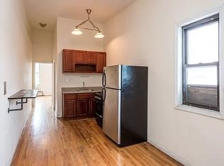 130 Melrose St APT 3L, Brooklyn, NY 11206