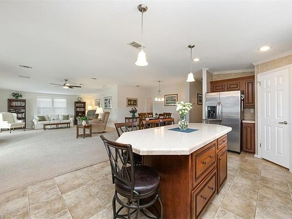 4th image of 27268 Bourbonniere DR