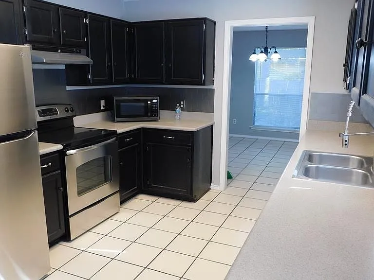 8232 Meadowbrook Dr — Photo 85