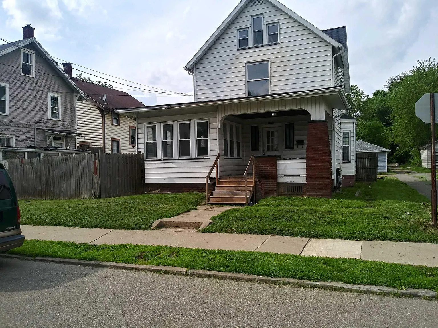 1215 14th St NW photo 1