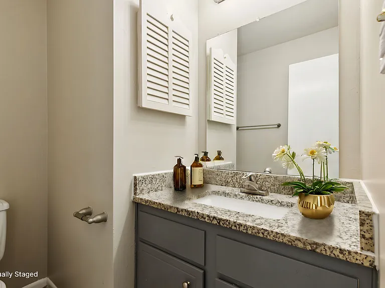 Crown Heights Apartments — Photo 17