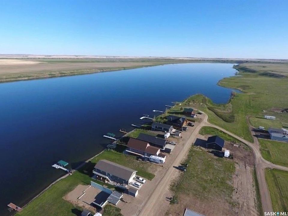 2nd image of 1420-1520 Lakeview DRIVE