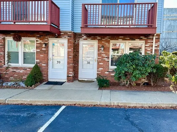 250 Congress Ave APT 38, Chelsea, MA 02150