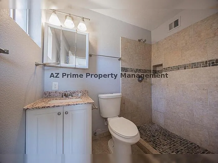 4704 S La Rosa Dr — Photo 16