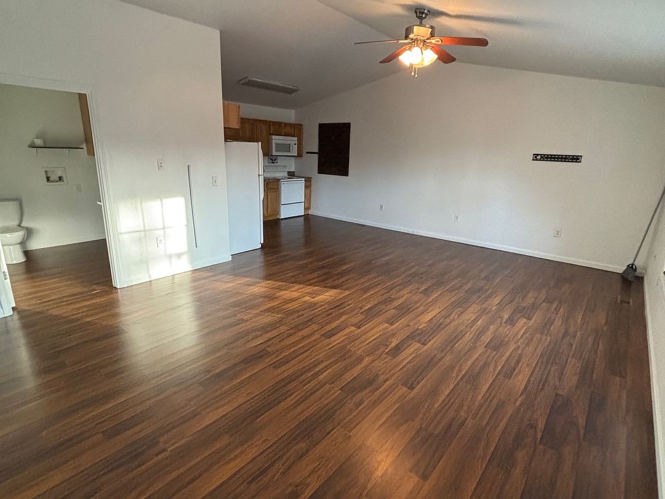 2nd image of 47 Hillcrest Dr #102
