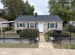 3402 Elmwood Dr, Alexandria, VA 22303