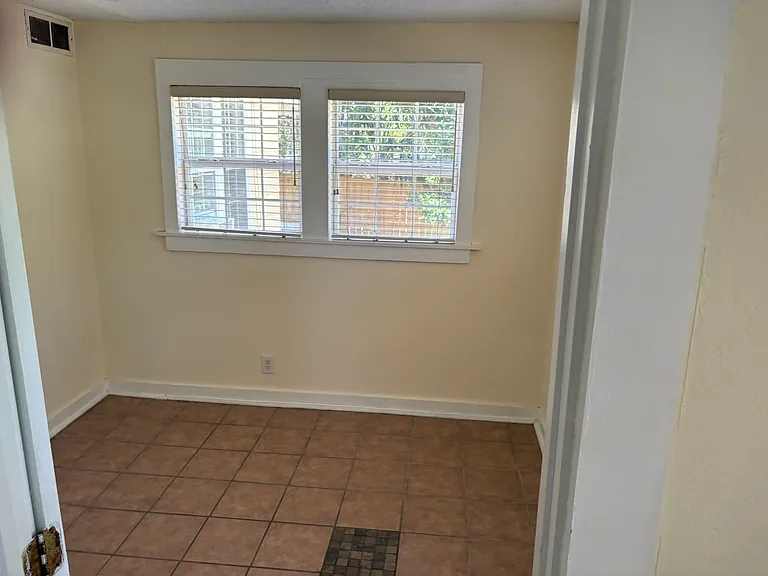 4214 Central St — Photo 13